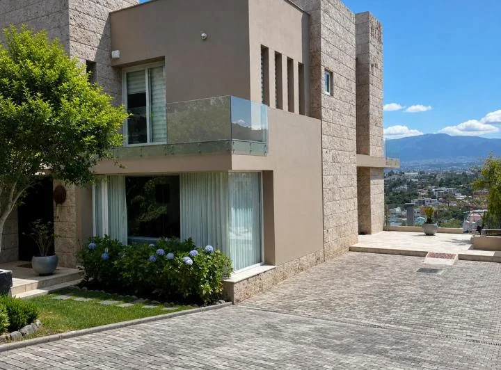 Vendo Casa de Lujo en Venta | Vía Lumbisí — imagen 1