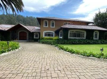 Venta Casa 4 Dorm. Club de Golf Los Cerros Sangolquí Valle de Los Chillos — imagen 3