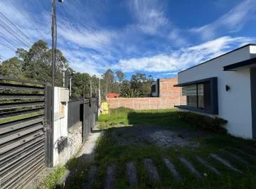 Se Vende Amplia Casa con Espacios Verdes, 3 Dormi. Cuenca Oportunidad de Inversión, Azuay — imagen 2