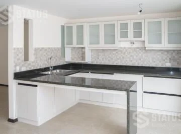Venta de Casa en Conocoto - Conjunto con Piscina — imagen 4