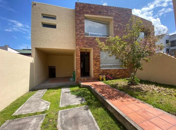 Casa en Carcelén — imagen 1