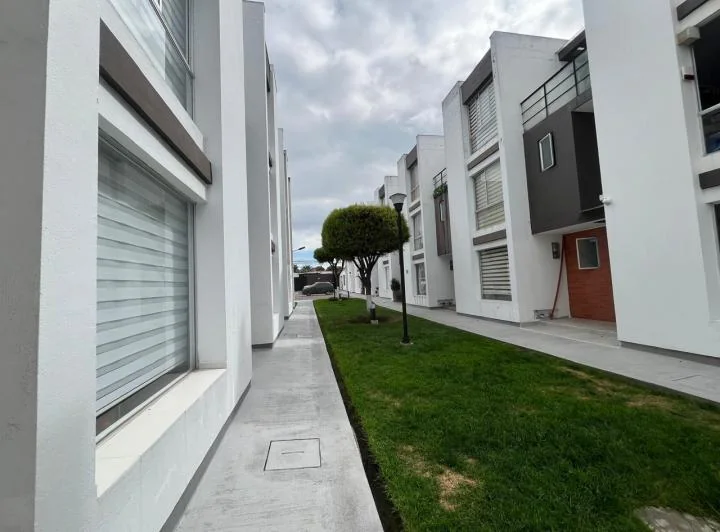 Casa en Venta 3 Dorm. - San Camilo - Calderon — imagen 1