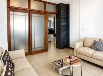 Casa en Venta en Cumbayá | Conjunto Privado | Oportunidad — imagen 5