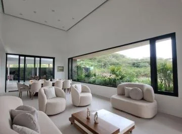 Vendo o Rento Casa en Una Planta a Estrenar 4 D, Más Suit Independiente a Estrenar, Piscina — imagen 4