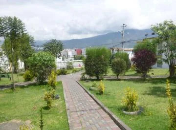 Acogedora Casa en Venta. en El Conjunto Santa Catalina, en San José de Morán, Parroquia Calderón. Provincia de Pichincha — imagen 4