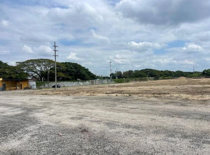 Alquiler Terreno 10.000 m², Al Pie de Vía - Vía a La Costa, Sent: Gye - Salinas, Guayas — imagen 1