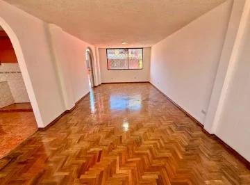 Casa en Venta 4 Hab en Calderón, Entrada Independiente, a 1 Cuadra del Coral — imagen 3