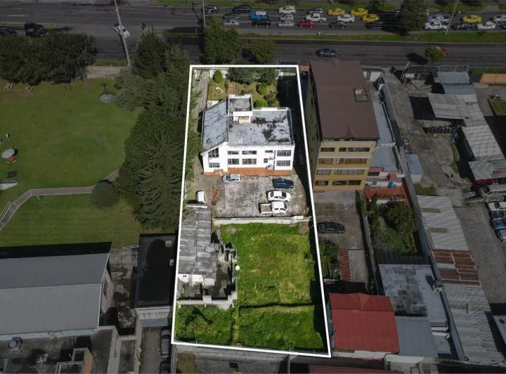 Propiedad Comerial en Venta 368 m² Terreno 1295 m² Sector Pinar Alto — imagen 1