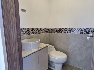 Casa con 3 Recámaras y 150 m² en Venta en Llano Grande — imagen 2