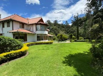 Residencia Exclusiva en Venta Dentro de Urbanización Privada Cumbaya — imagen 4