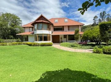 Residencia Exclusiva en Venta Dentro de Urbanización Privada Cumbaya — imagen 2