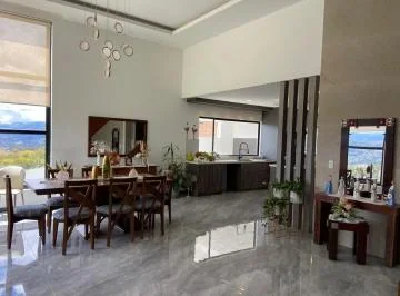 Casa en Venta con Area Verde, Nulti Challuabamba, Azuay — imagen 2