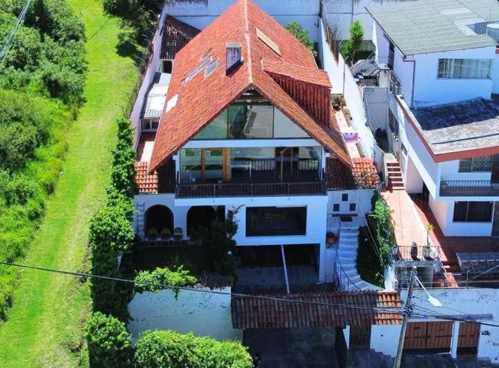 Casa Independiente 600 m² El Batan Guanguiltagua Junto Al Parque Metropolitano — imagen 1