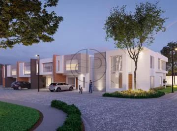 Puembo 260,71 m² en Venta Casa Esquinera Dos Plantas con Jardin y Pergola — imagen 2