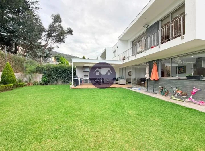 Hermosa Casa en Venta, Conjunto Exclusivo, Sector Rancho San Francisco — imagen 1
