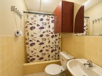 Casa de Venta E Guayacanes, 1ra Etapa, 1 Planta, 4 Dorm., 1 Parqueo. Guayas — imagen 2