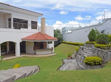 Vendo Casa Elegante en Urbanización Privada - Sector Primavera - Cumbayá — imagen 3