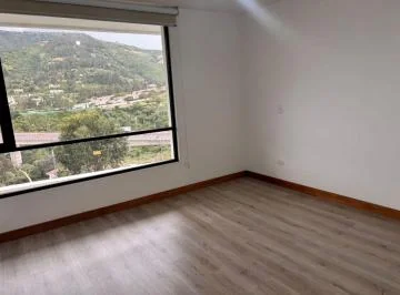 Venta | Departamento de Lujo en La Primavera, Cumbayá — imagen 2