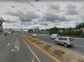Terreno de Venta - Renta Yaruqui a Tres Minutos de Aereopuerto — imagen 4