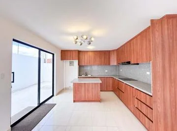 Venta de Casa Sector Playa Chica - Cerca de Av San Juan de Dios — imagen 2