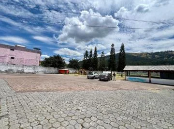 Renta Terreno Plano Ideal Para Proyecto Deportivo o Comercial Alangasí — imagen 3
