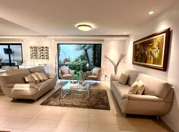 Mv - Sector Pacho Salas, Tumbaco en Venta Casa 4d 255 m² Jardín 166,86 m² — imagen 2