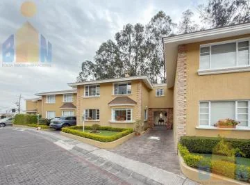 Casa en Venta - San Juan de Cumbaya (Cumbaya) — imagen 5