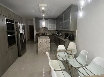 Urb. Guayaquil Tenis Club Casa en Venta 4 Dorm., Guayas — imagen 2