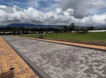 Puembo Espectacular Terreno Urbanización Privada — imagen 5