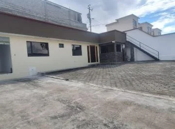 Casa en Venta con Potencial Comercial Sector Sierra Dorada Calderón — imagen 3