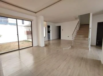 Casa de Venta en Portoviejo Cerca Hotel Oro Verde, Manabí — imagen 2