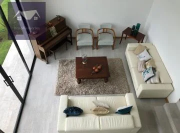 Oportunidad! Venta Espectacular Casa 3 Dorm. Amplio Jardín, Urbanización Nayón — imagen 4