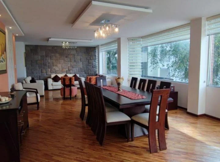 Venta Departamento Sector González Suárez — imagen 1