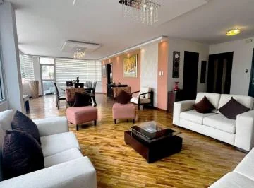 Venta Departamento Sector González Suárez — imagen 3