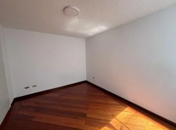 Venta Departamento 2d en Monteserrin — imagen 3