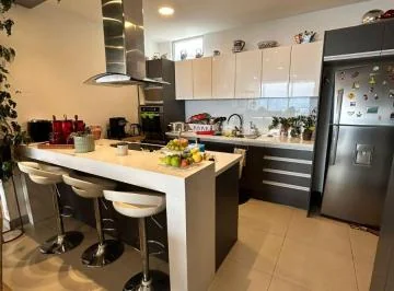 Departamento 3 Habitaciones + Sala de Tv de Venta en Cumbayá — imagen 2