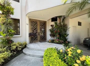 Vendo Casa en Urbanización Vista Al Rio Samborondón, Guayas — imagen 3