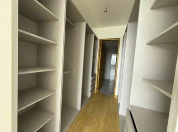 Hermoso Departamento de Venta en Cumbayá! por Estrenar! Vista! — imagen 3