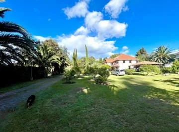 Casa con 5157 m² en Venta en Cumbayá, 3 Dorm. — imagen 2