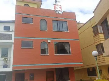 En Venta Casa con 2 Departamentos, Parroquia Ponceano, Sector Norte, Ponceano — imagen 5