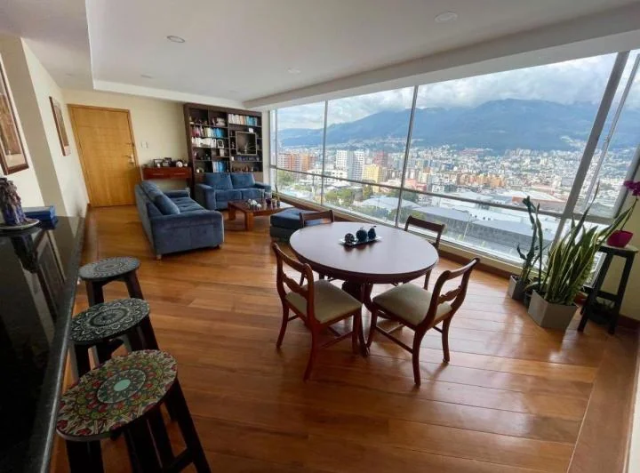 Vendo Departamento en Urbanización Privada - Jardines del Batan — imagen 1
