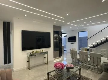 Venta Departamento Lujo 3 Dorm. Urbanización El Condado - Quito — imagen 3
