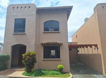 Vendo Linda Casa Excelente Ubicacion Frente Cc. Scala Shopping — imagen 5