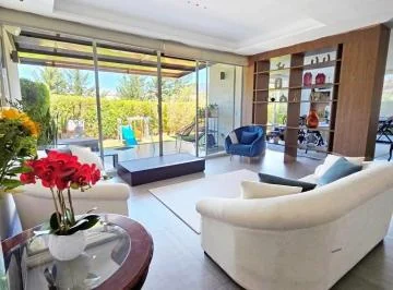 Departamento en Planta Baja con Jardin Venta Cumbaya — imagen 5