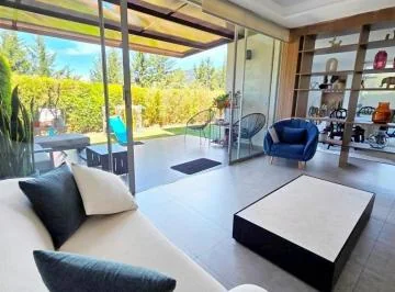 Departamento en Planta Baja con Jardin Venta Cumbaya — imagen 4