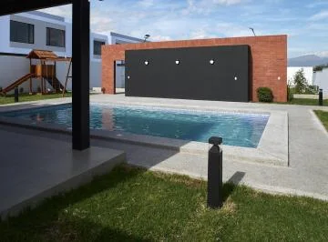 En Venta Casas en Tumbaco con Jardín y Amenidades Tipo Club Desde $174.900 — imagen 2