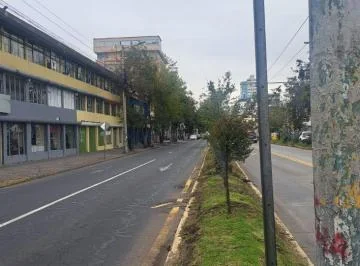 Vendo Propiedad con 6 Locales Comerciales en La Av 10 de Agosto — imagen 4