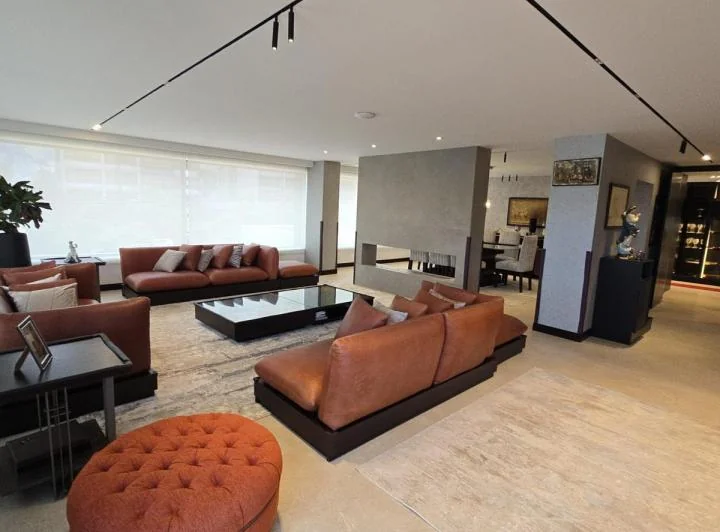 Departamento Venta Remodelado Lujo González Suárez — imagen 1