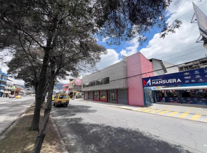 Local Comercial con Galpón — imagen 1