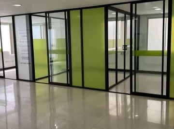 Venta Oficina 98 m², Divisiones, 2 Parqueaderos, Edf Corpotativo, Sector La Pradera, La Carolina — imagen 4